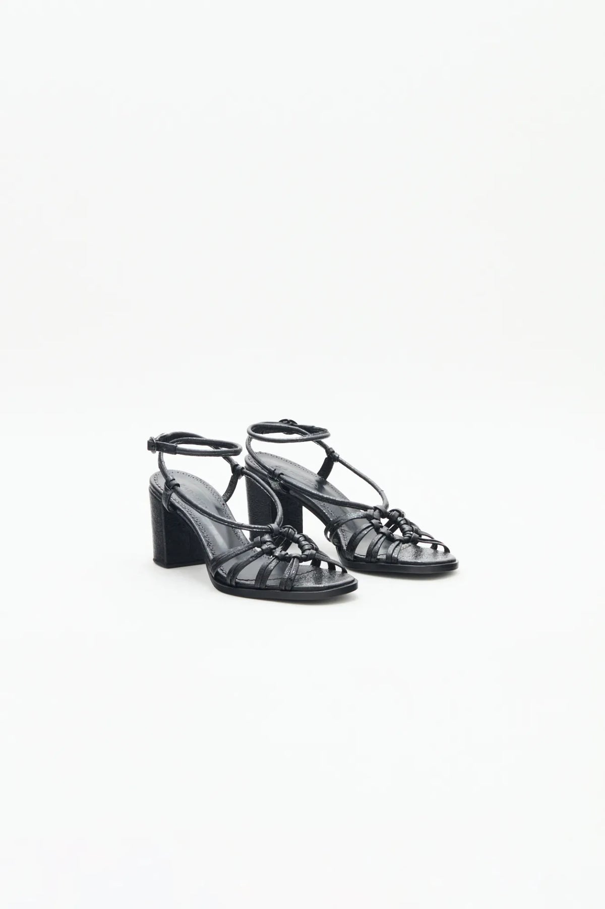 Sandalia yoru low new
