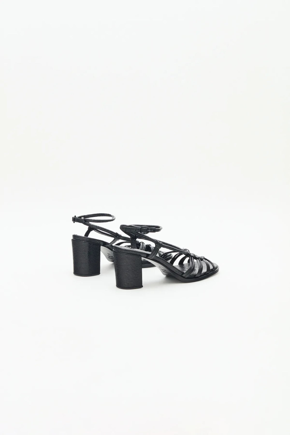 Sandalia yoru low new